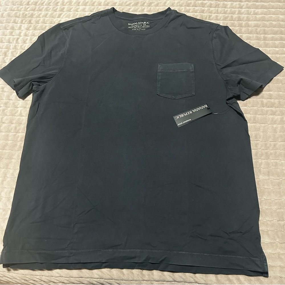 Banana Republic authentic Tee 100% Supima cotton